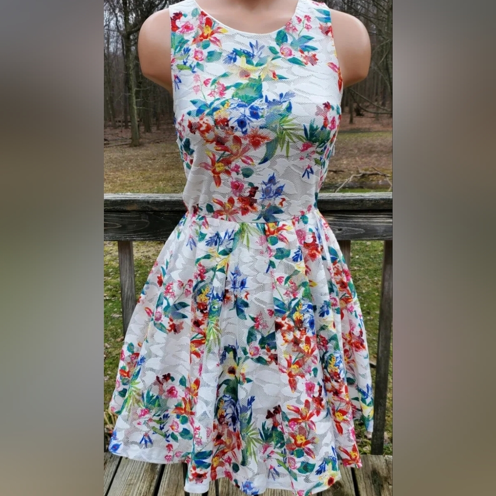 Sleeveless Floral dress